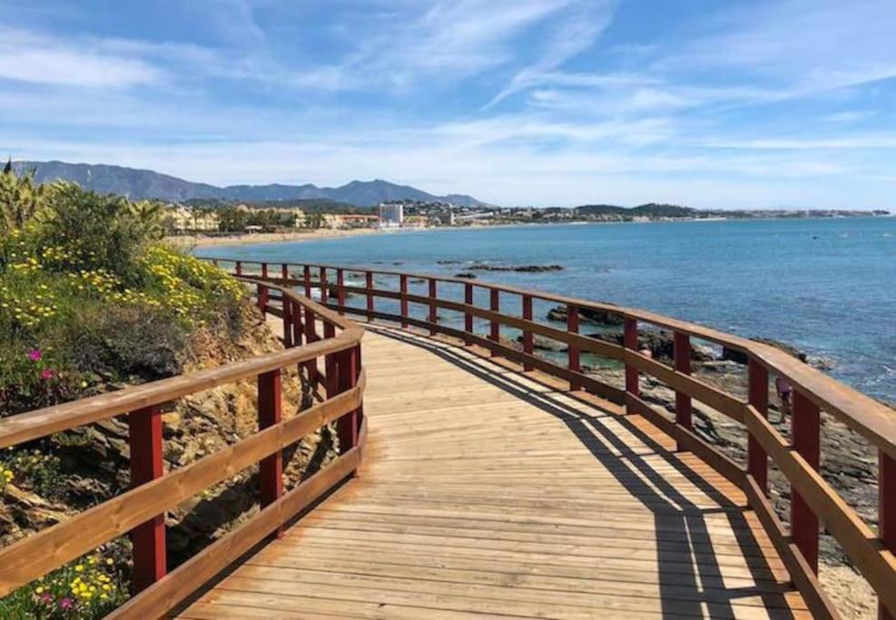 Precioso Estudio Con Piscina A 200M Del Mar Marbella Eksteriør billede